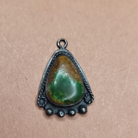 Green and Brown Pendant - Picture 1 of 3